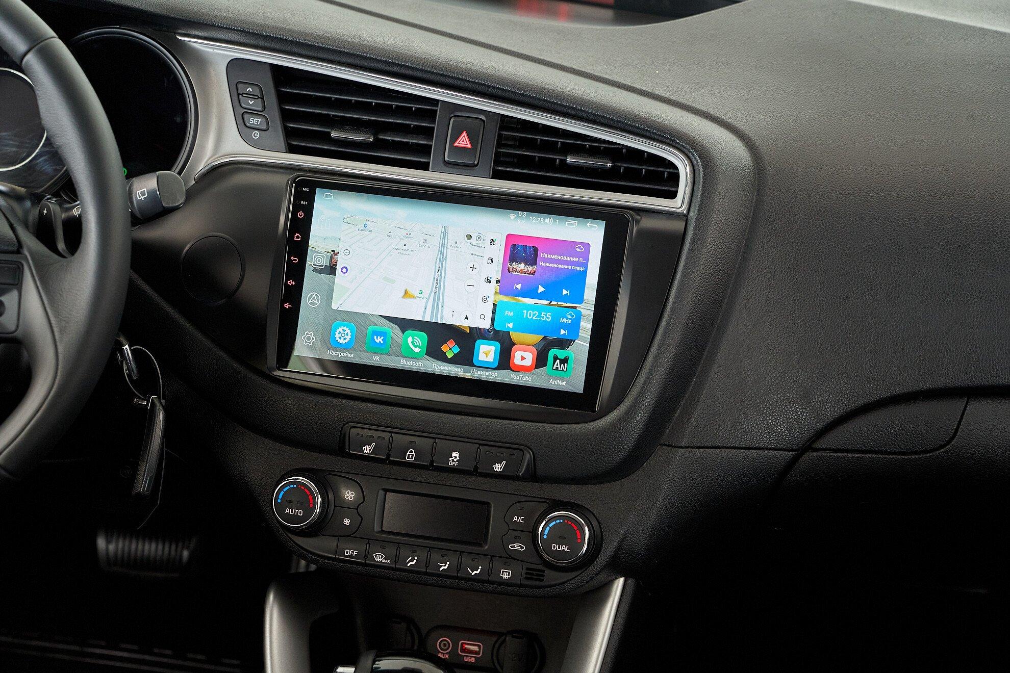 Kia Ceed 2018, красный