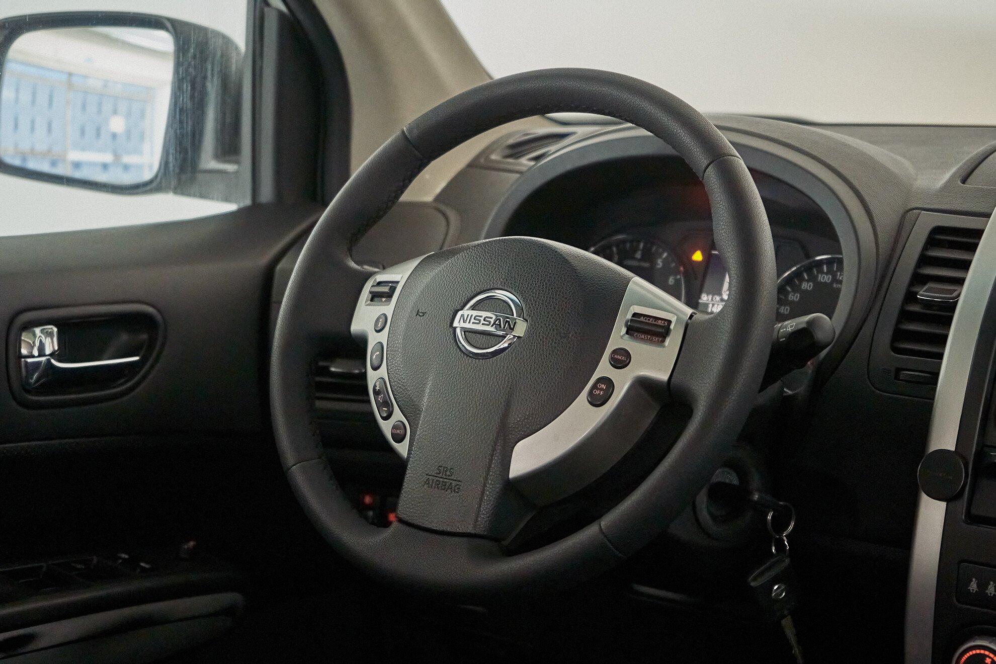 Nissan X-Trail 2013, белый