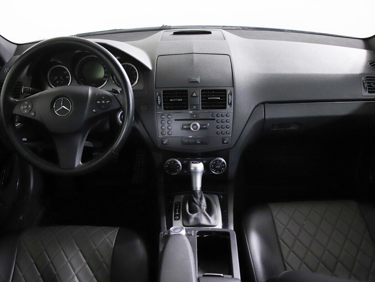 Mercedes-Benz C-Класс 2011, черный