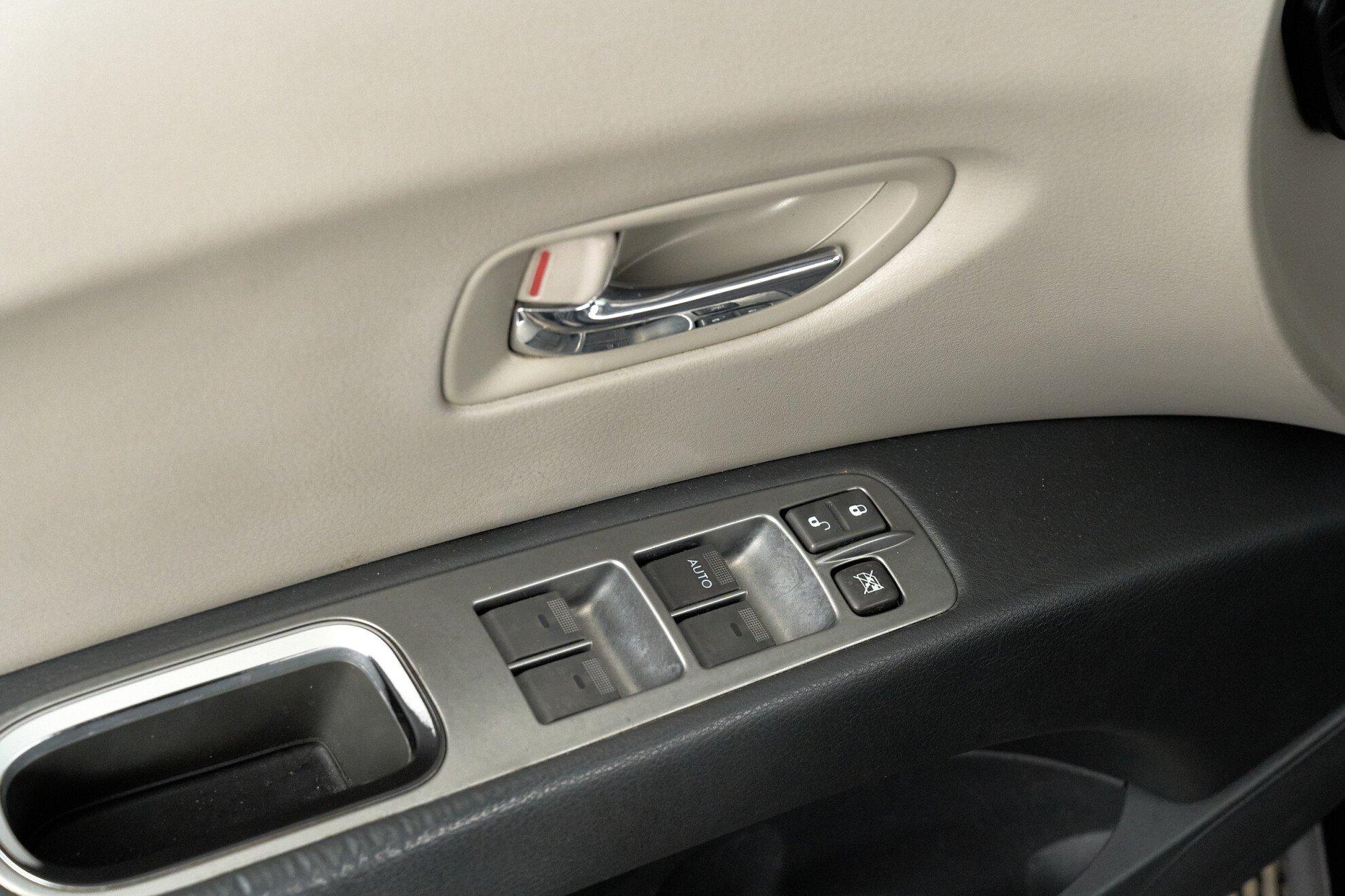 Subaru Tribeca 2011, серый