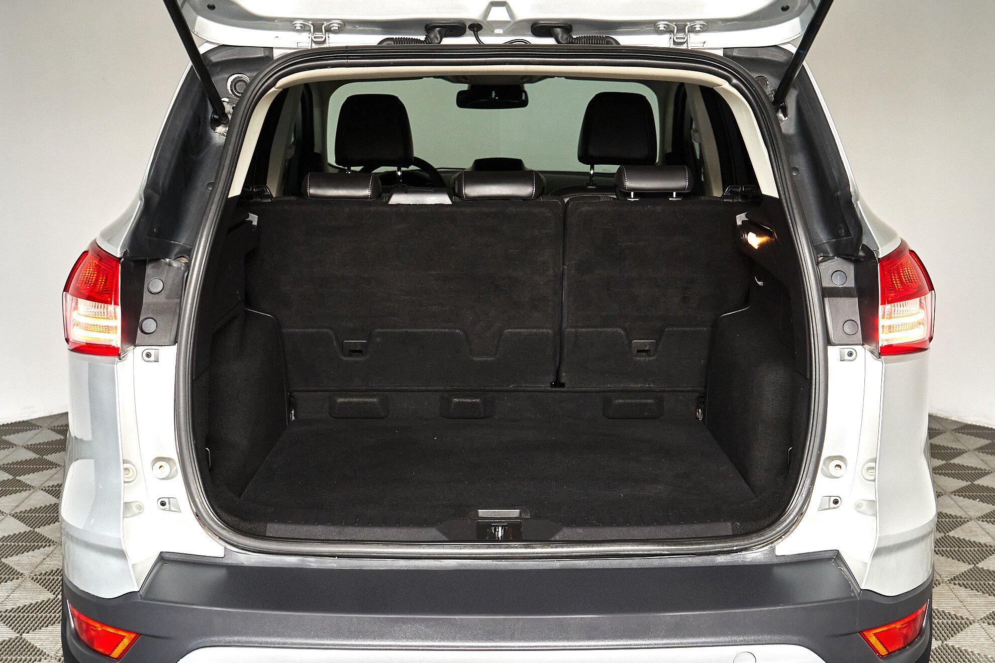 Ford Kuga 2014, серебряный