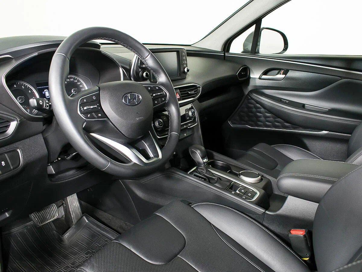 Hyundai Santa Fe 2019, серебряный