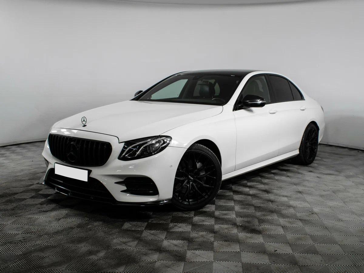 Mercedes-Benz E-Класс 2016, белый