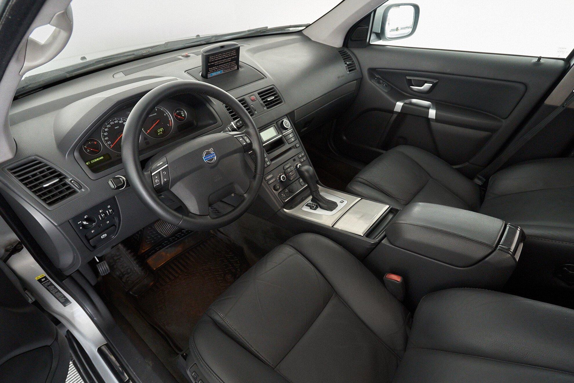 Volvo XC90 2010, серебряный