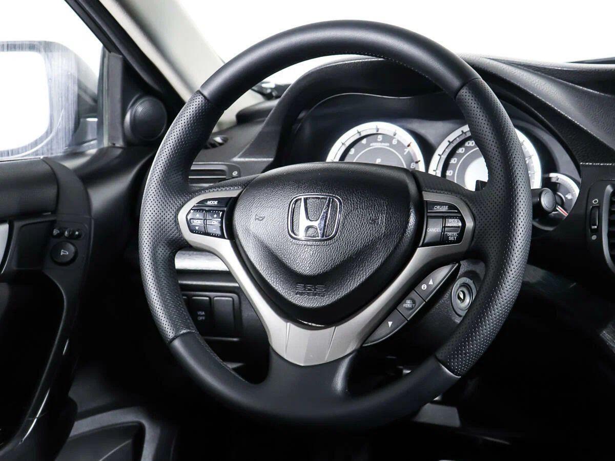 Honda Accord 2010, серый
