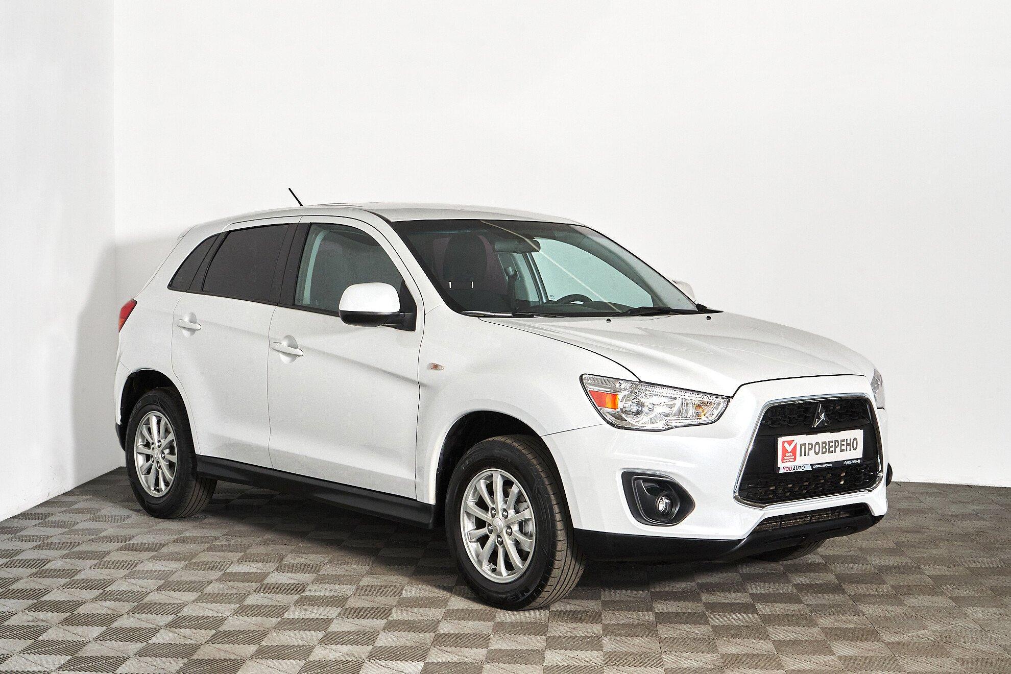 Mitsubishi ASX 2012, белый