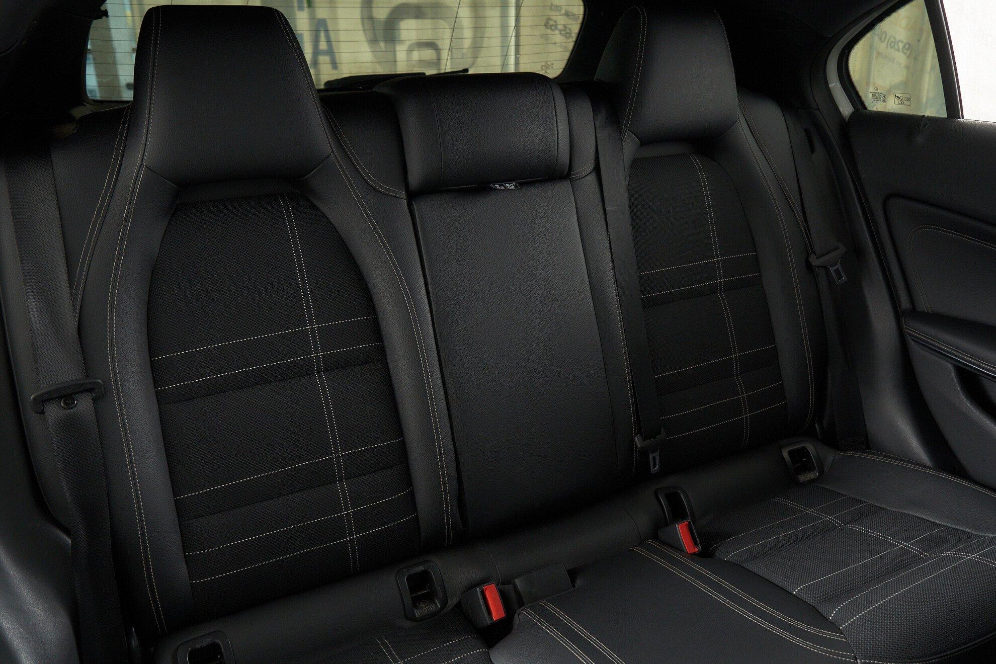 Mercedes-Benz A-Класс 2013, белый
