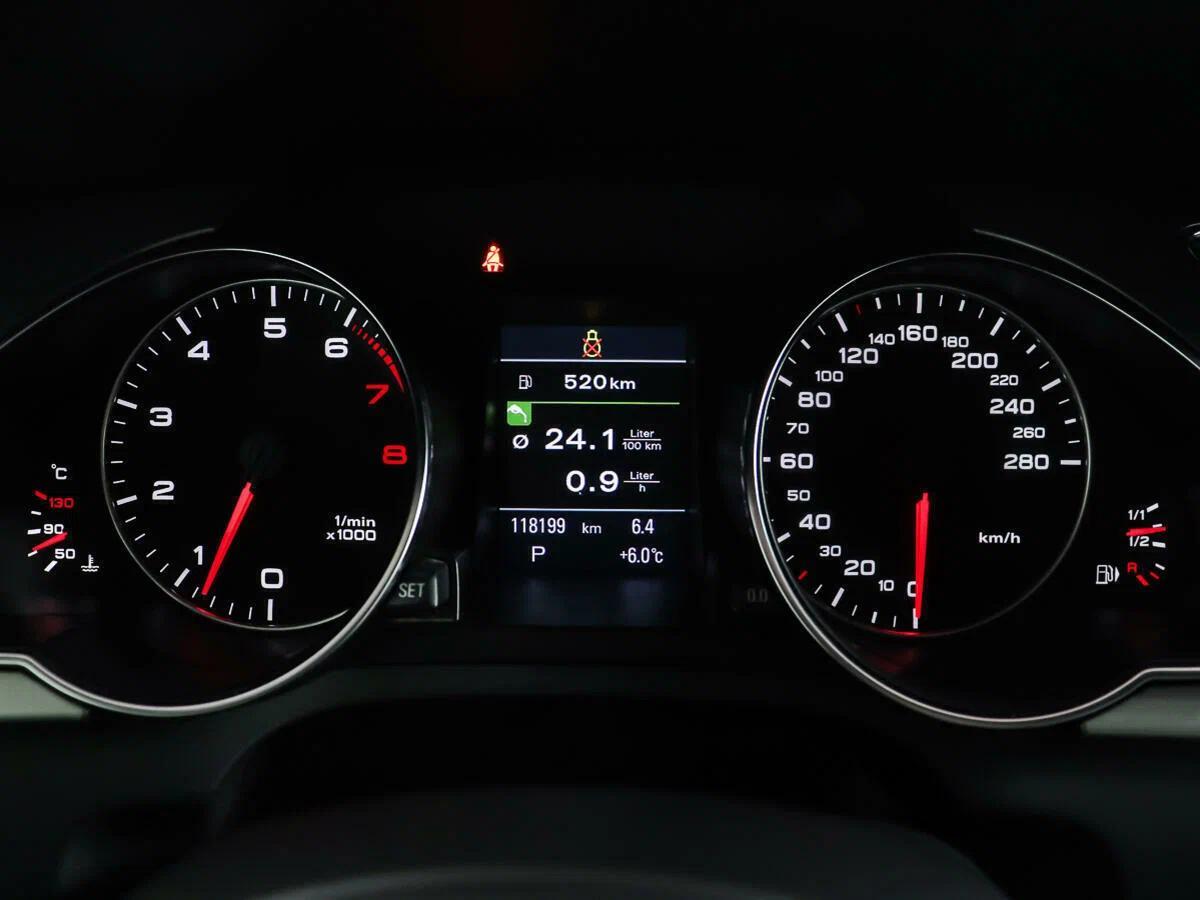Audi A5 2011, красный