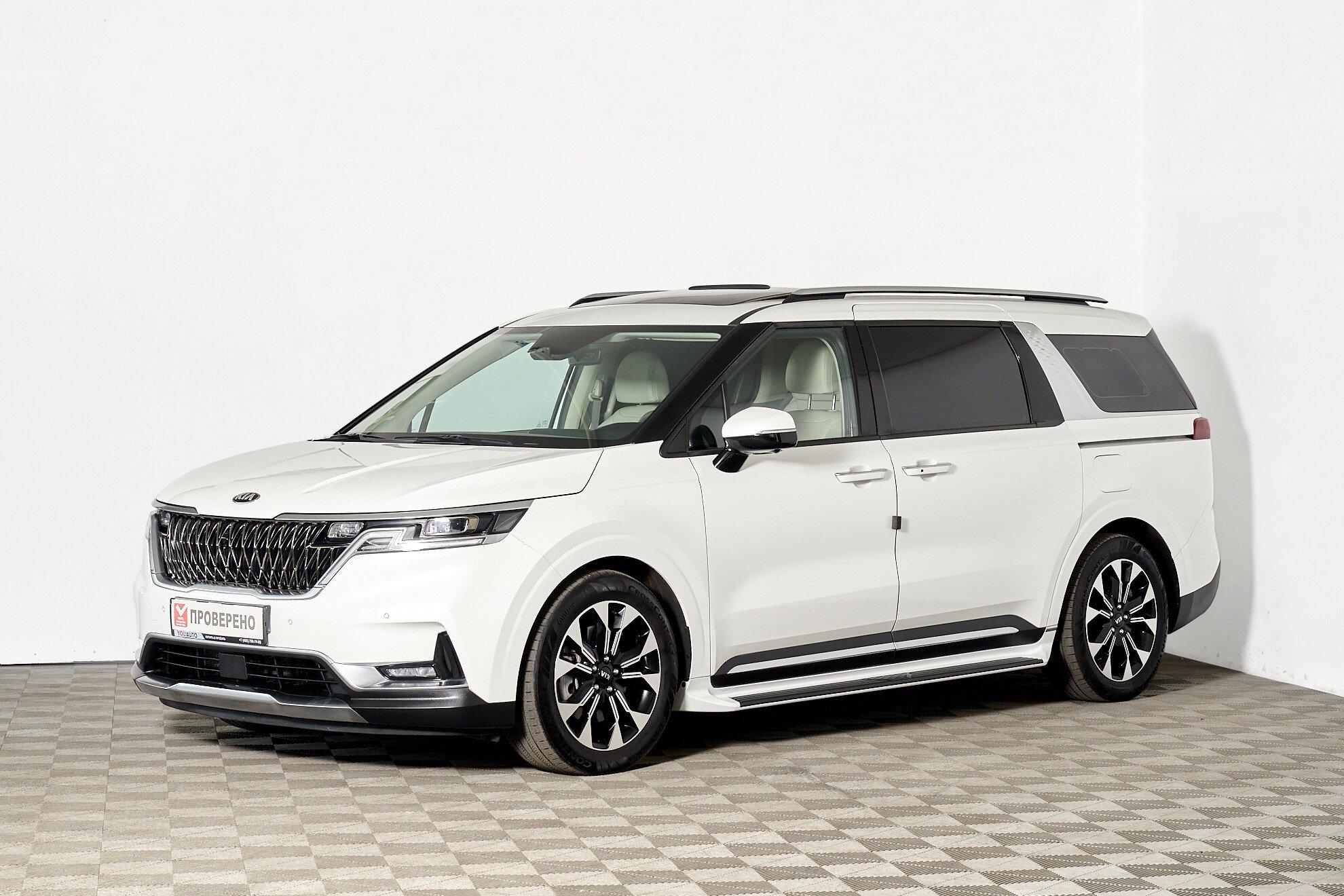 Kia Carnival 2023, белый