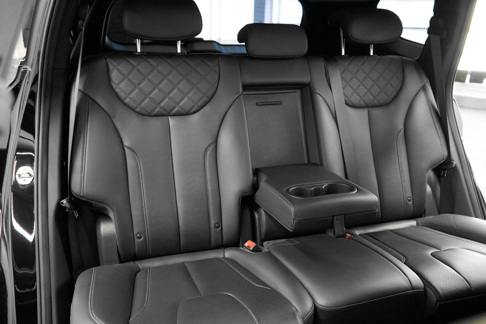 Hyundai Santa Fe 2020, черный