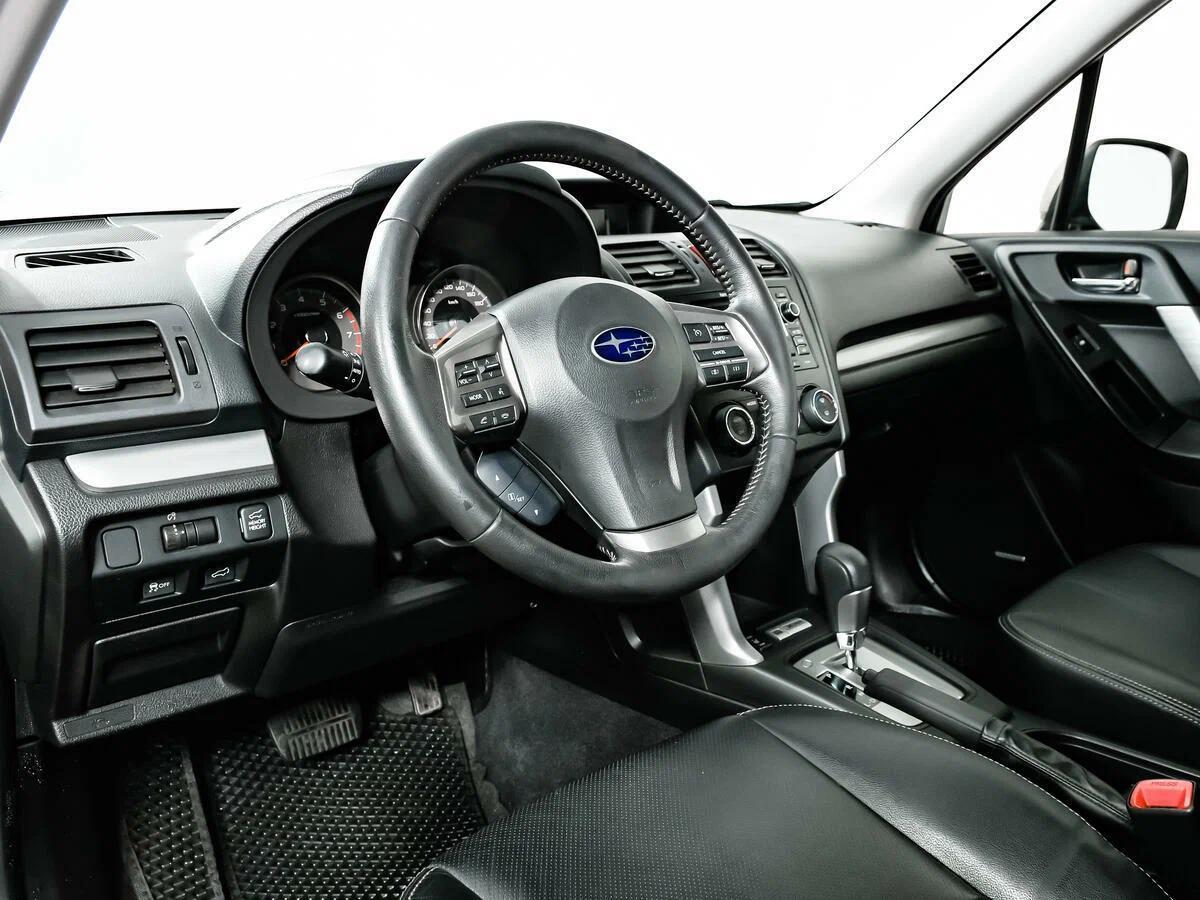 Subaru Forester 2015, бежевый