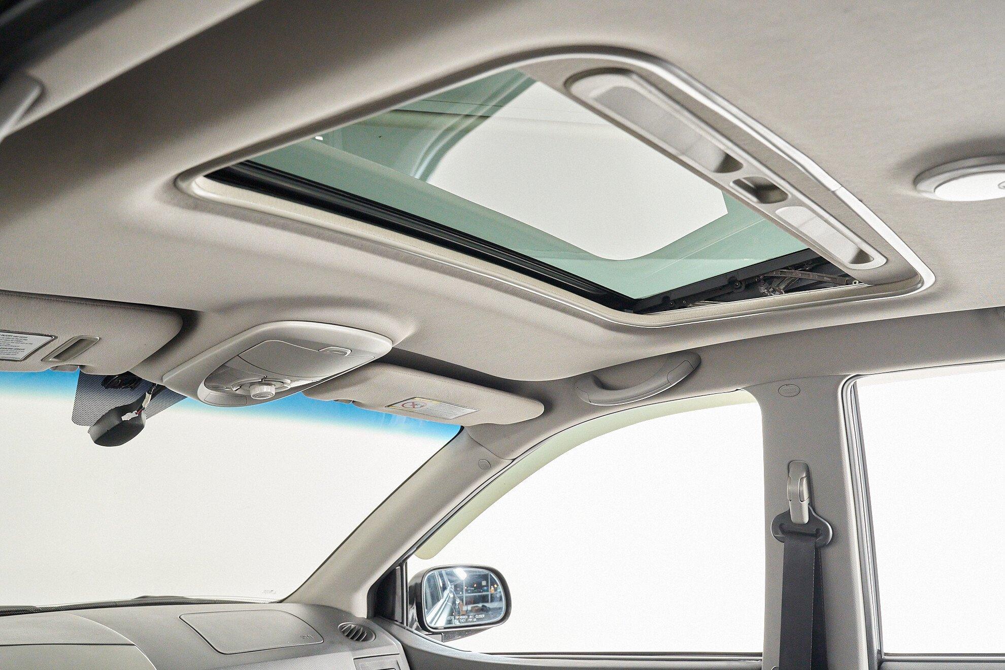 SsangYong Kyron 2013, черный