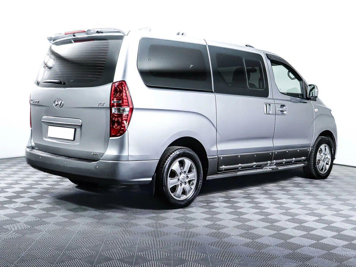 Hyundai Grand Starex 2019, серый