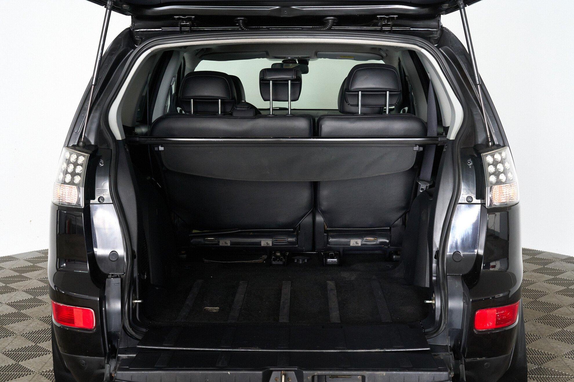 Mitsubishi Outlander 2008, черный