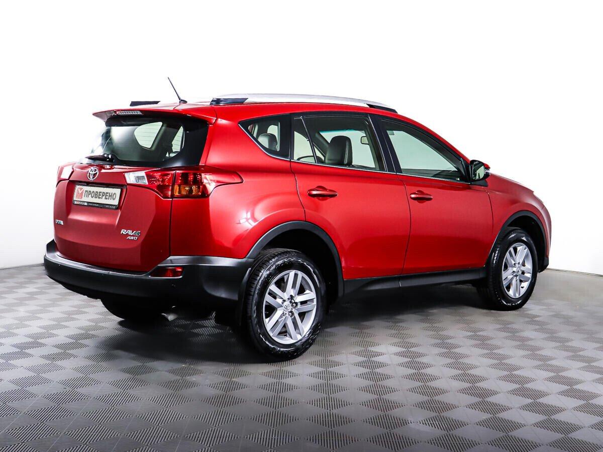 Toyota RAV4 2015, красный
