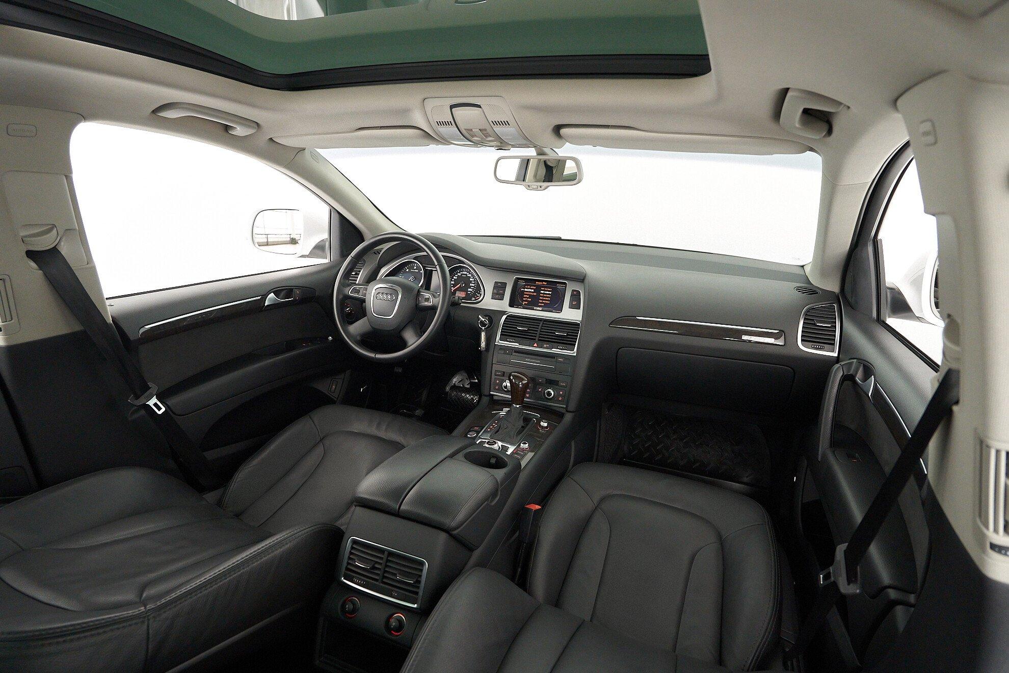 Audi Q7 2014, белый