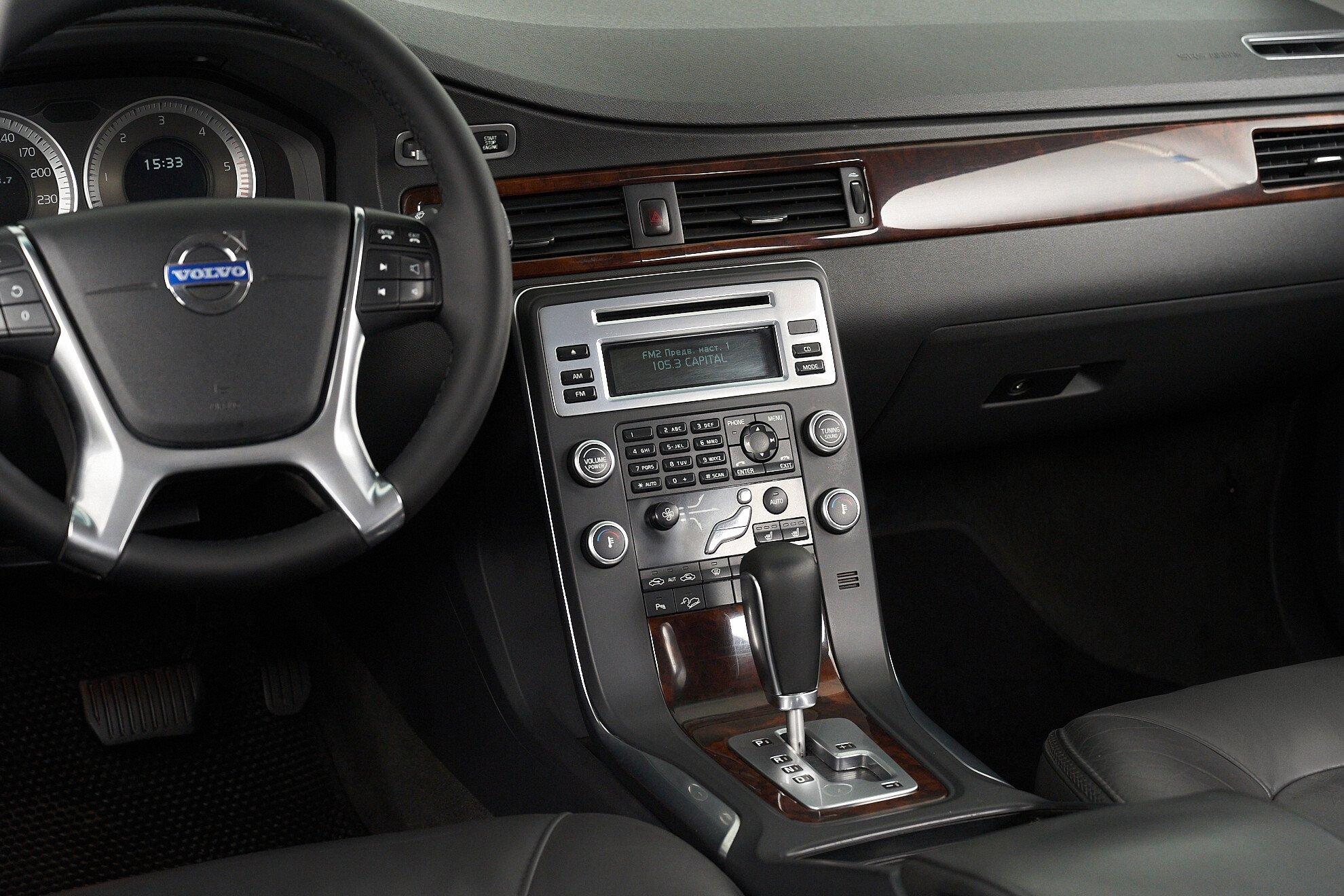 Volvo XC70 2011, коричневый
