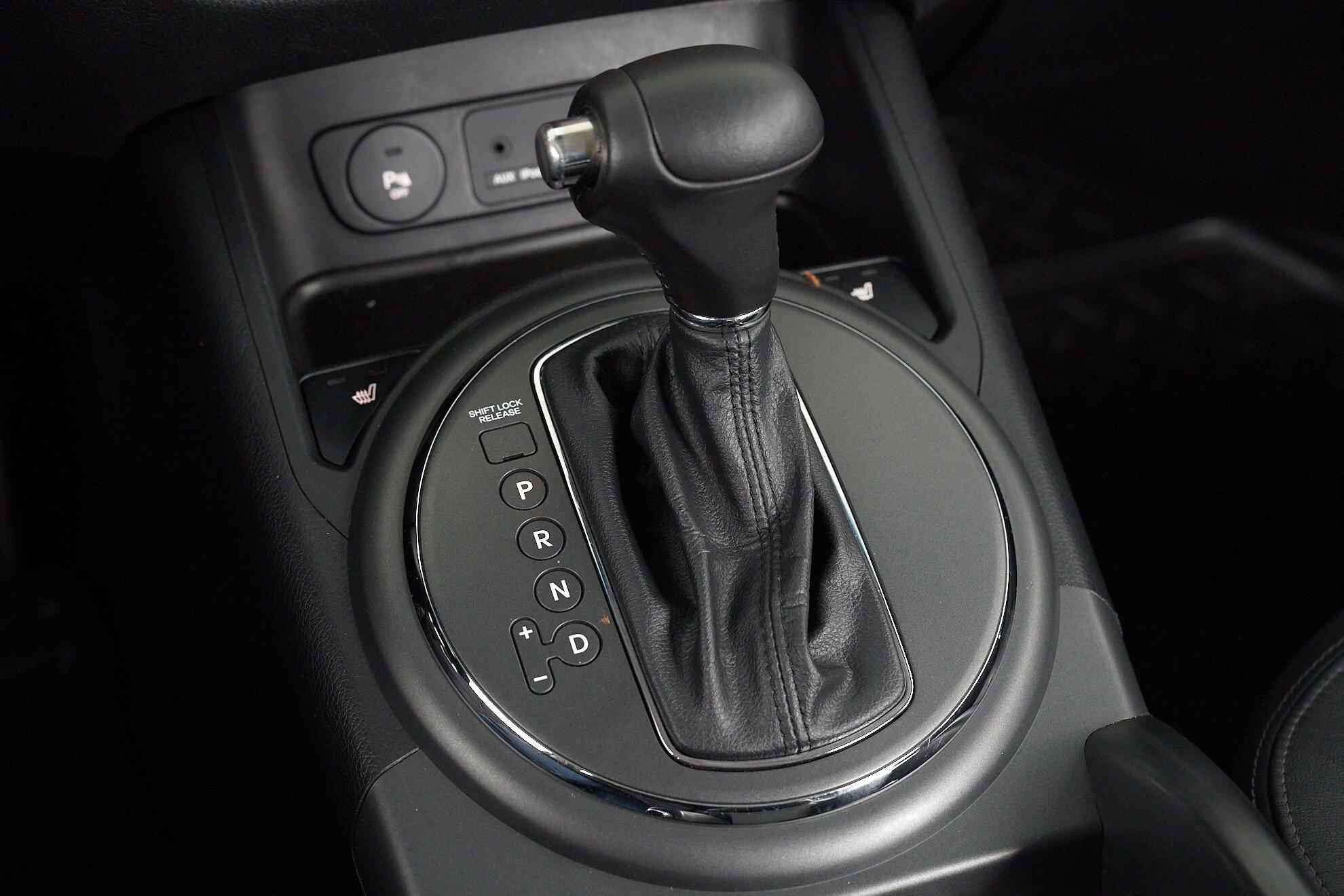 Kia Sportage 2012, серый