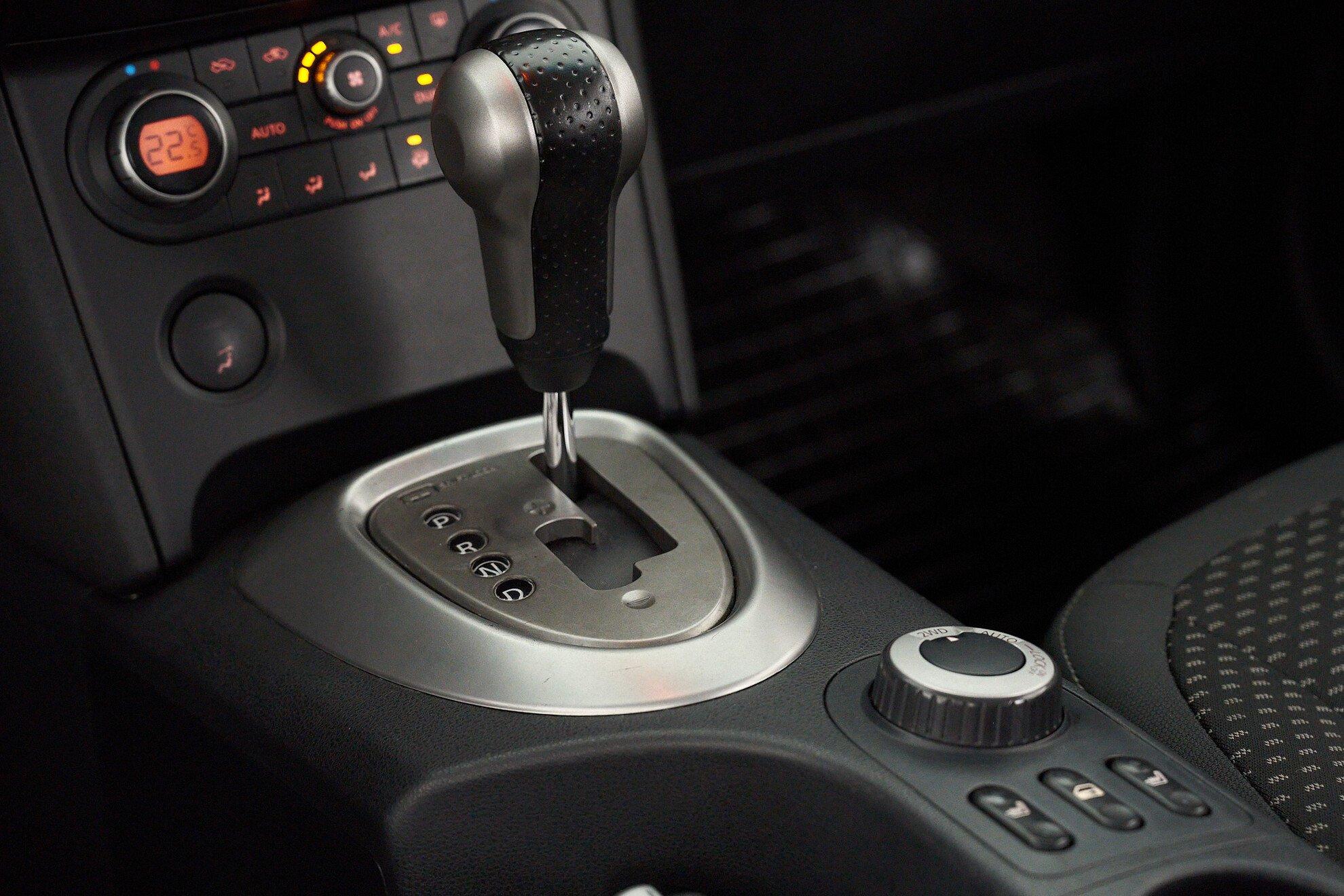 Nissan Qashqai+2 2008, серебряный