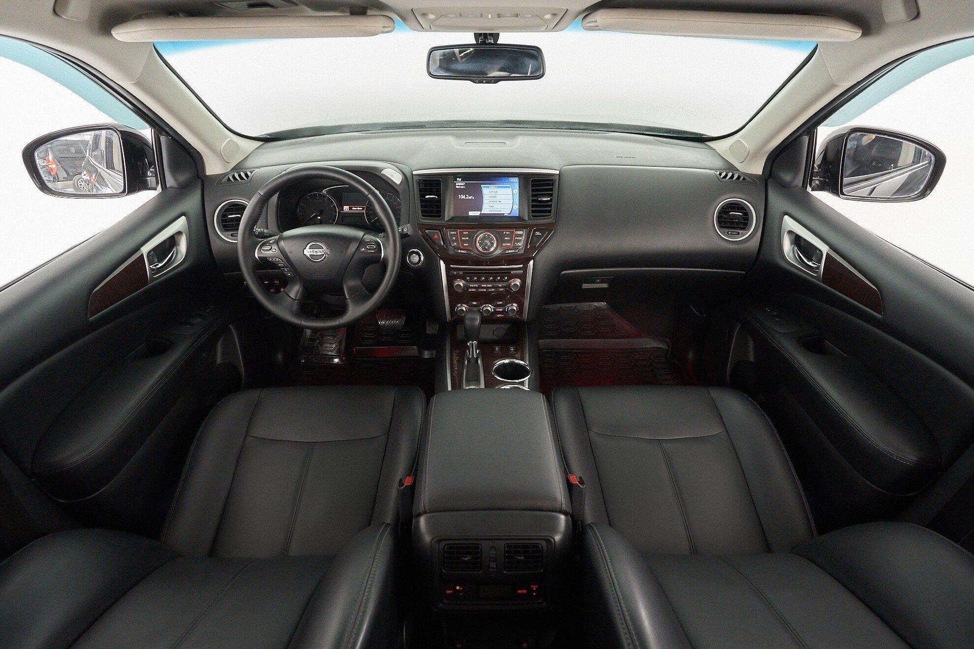 Nissan Pathfinder 2014, черный
