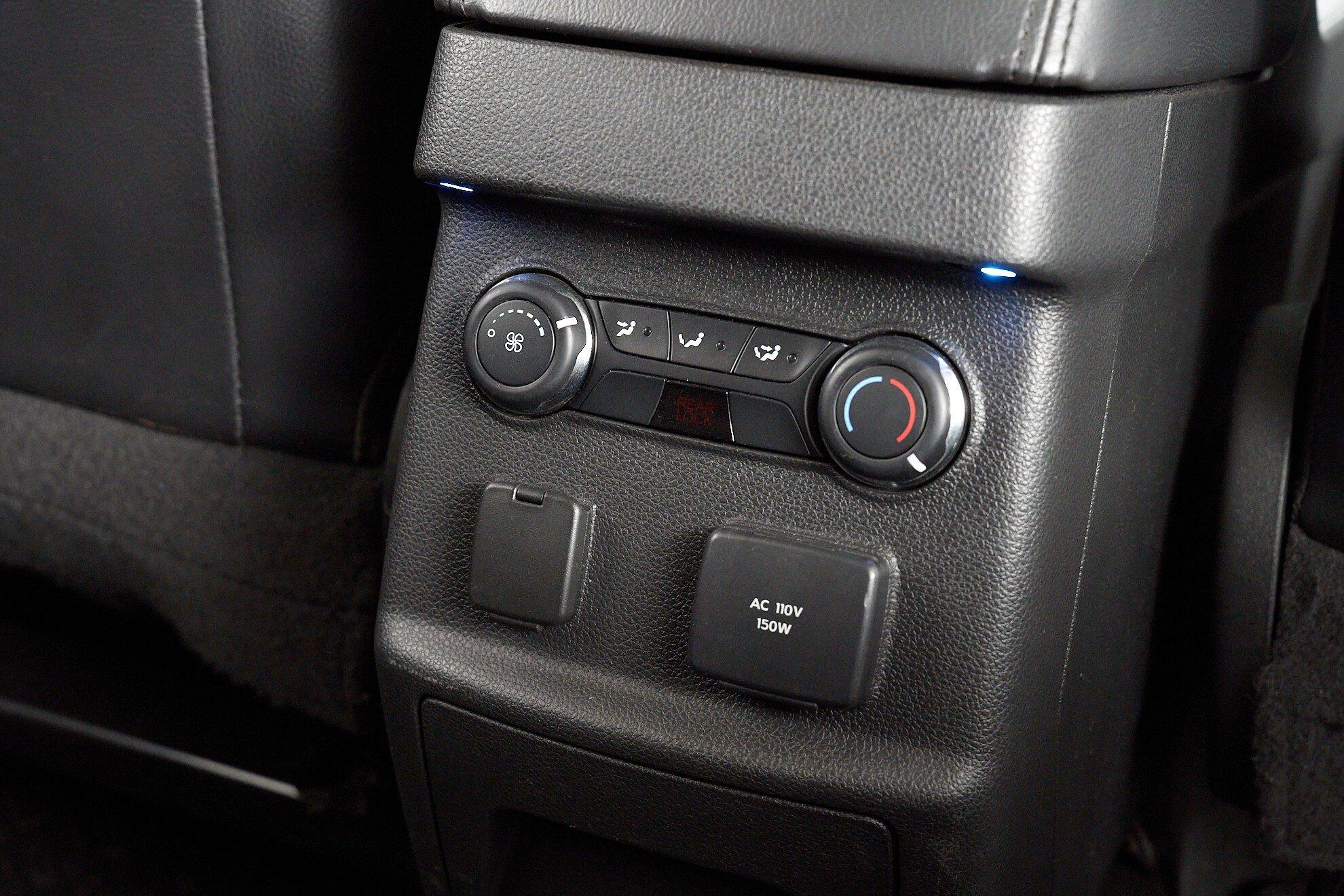 Ford Explorer 2014, серый