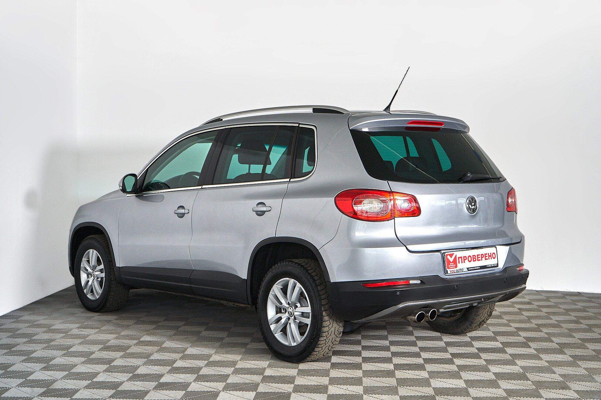 Volkswagen Tiguan 2009, серебряный