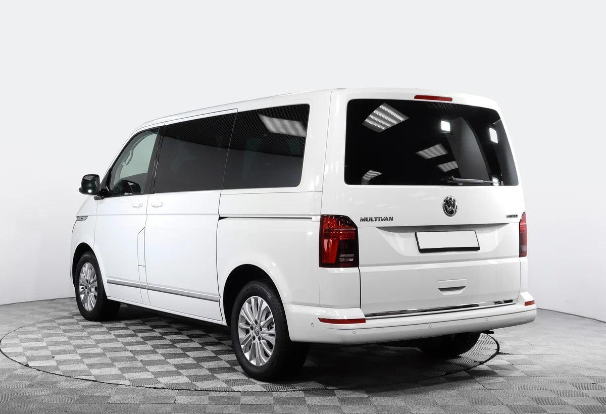 Volkswagen Multivan 2021, белый