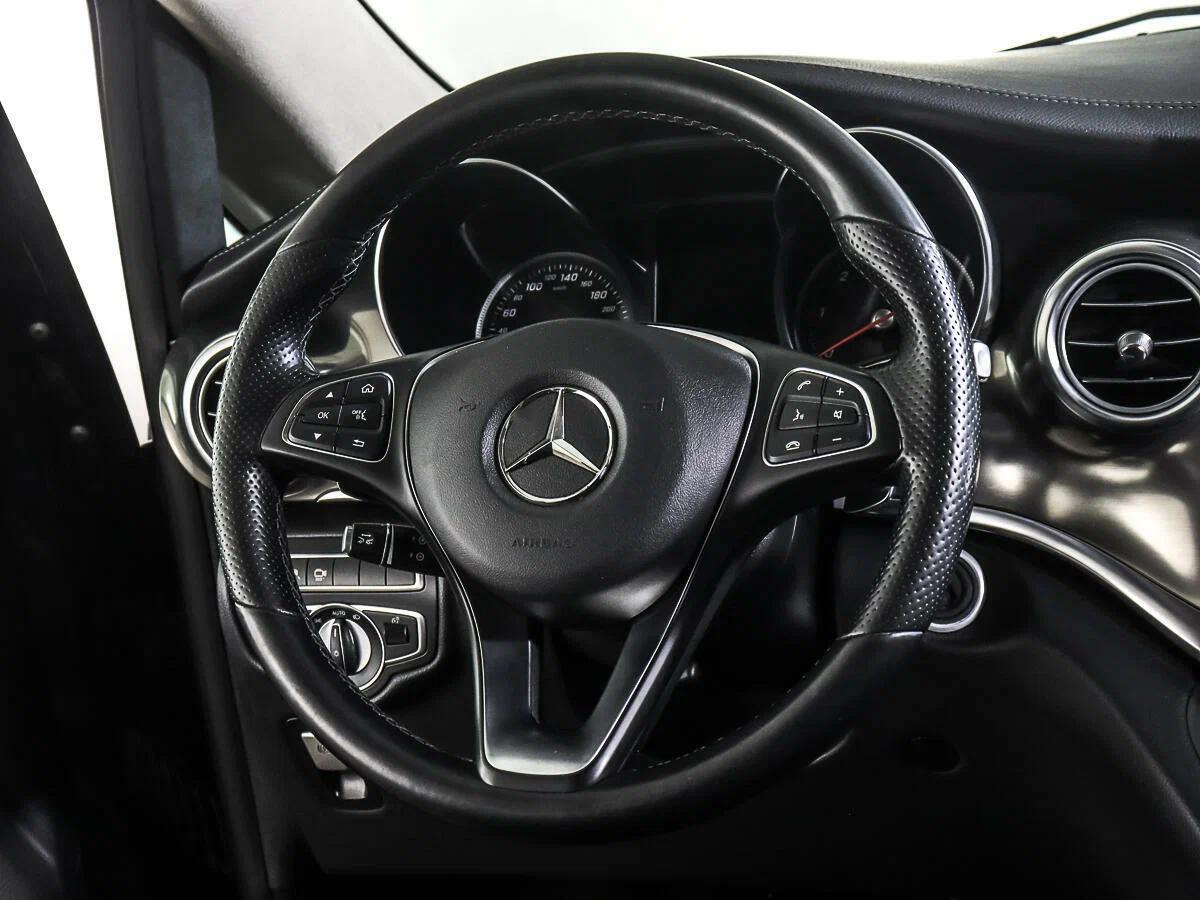 Mercedes-Benz V-Класс 2015, черный