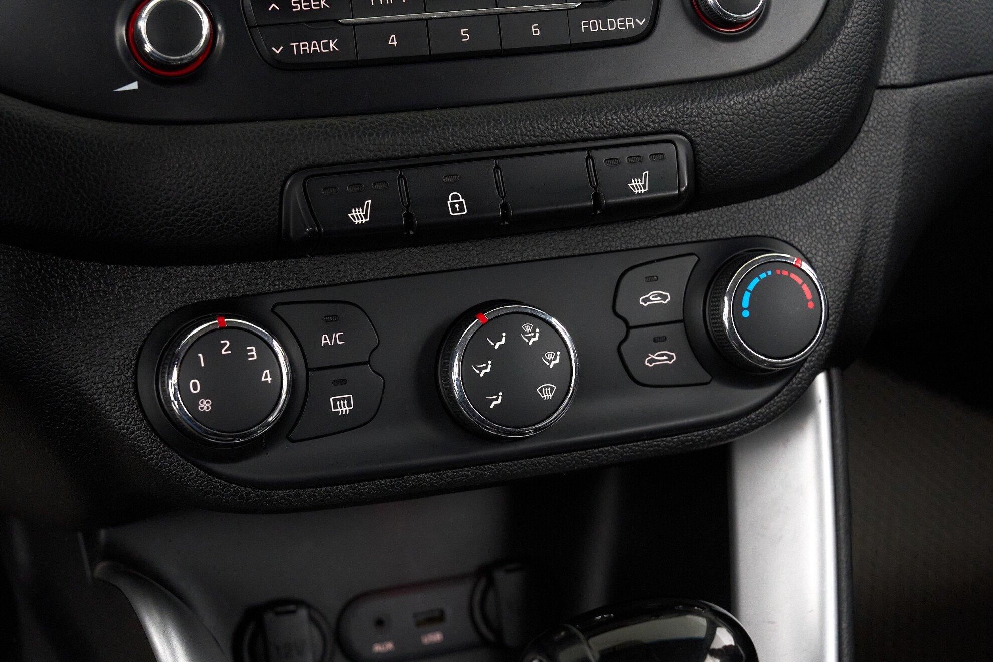 Kia Ceed 2012, черный