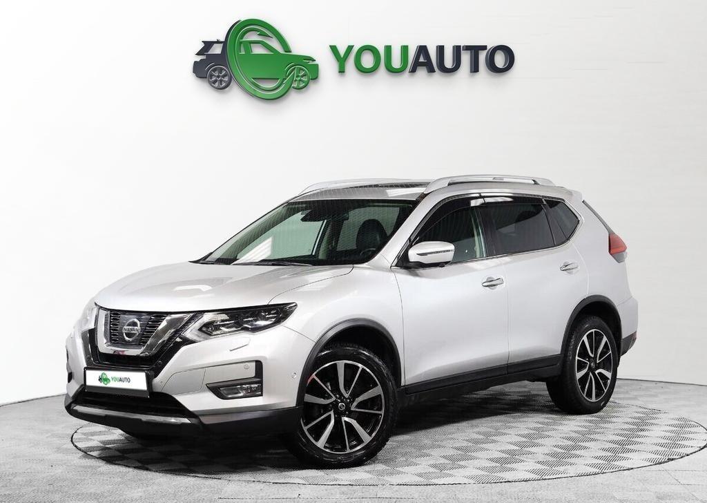 Nissan X-Trail 2021, серебряный