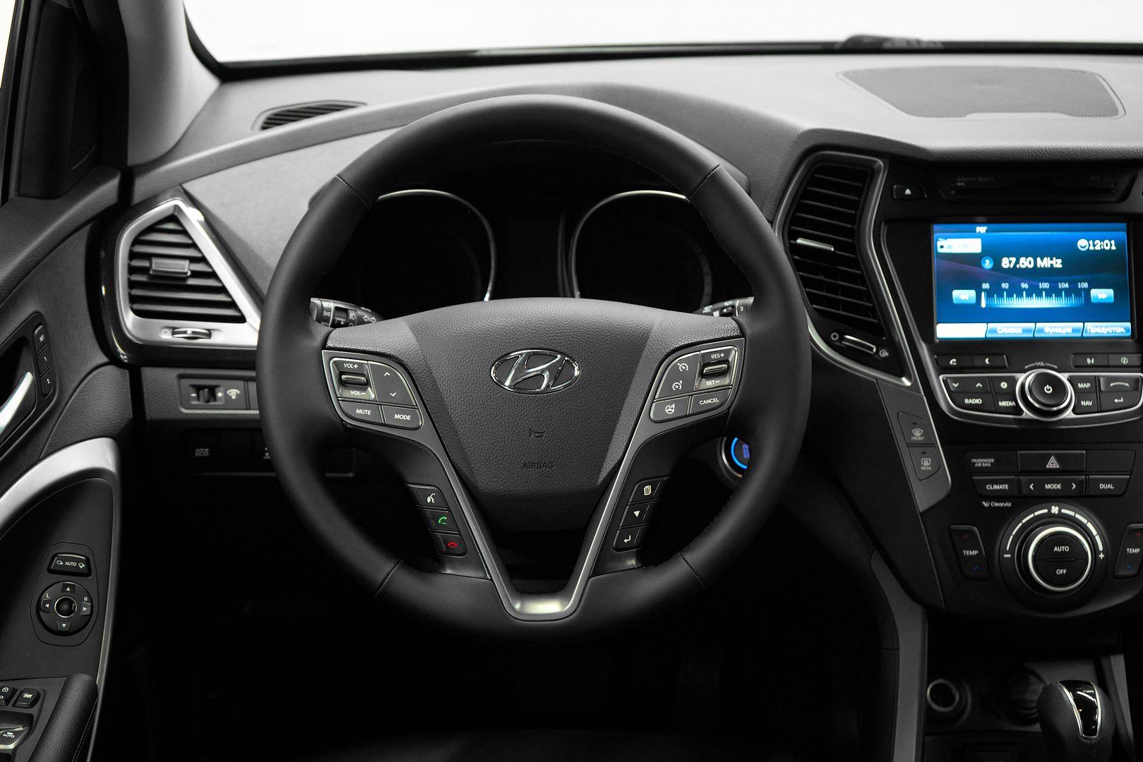 Hyundai Santa Fe 2015, серый