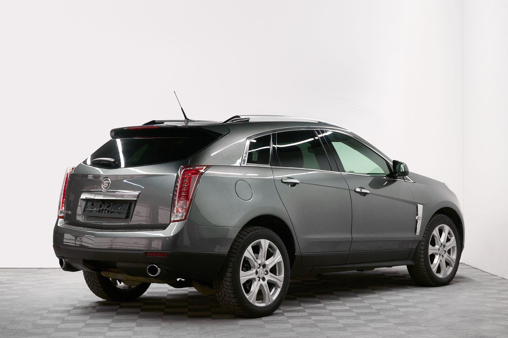 Cadillac SRX 2010, серый