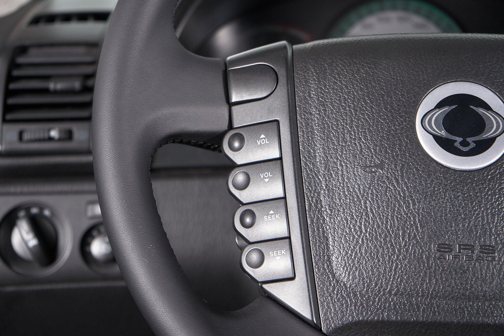 SsangYong Rexton 2011, пурпурный