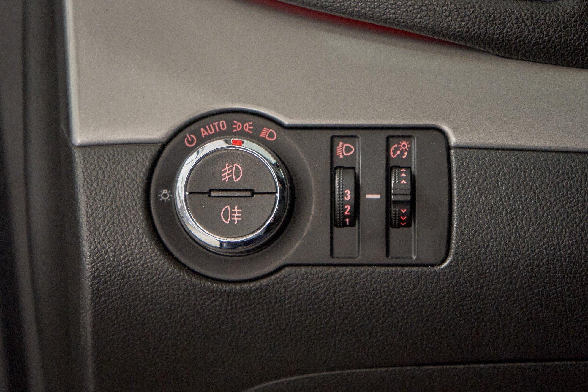 Opel Mokka 2012, коричневый