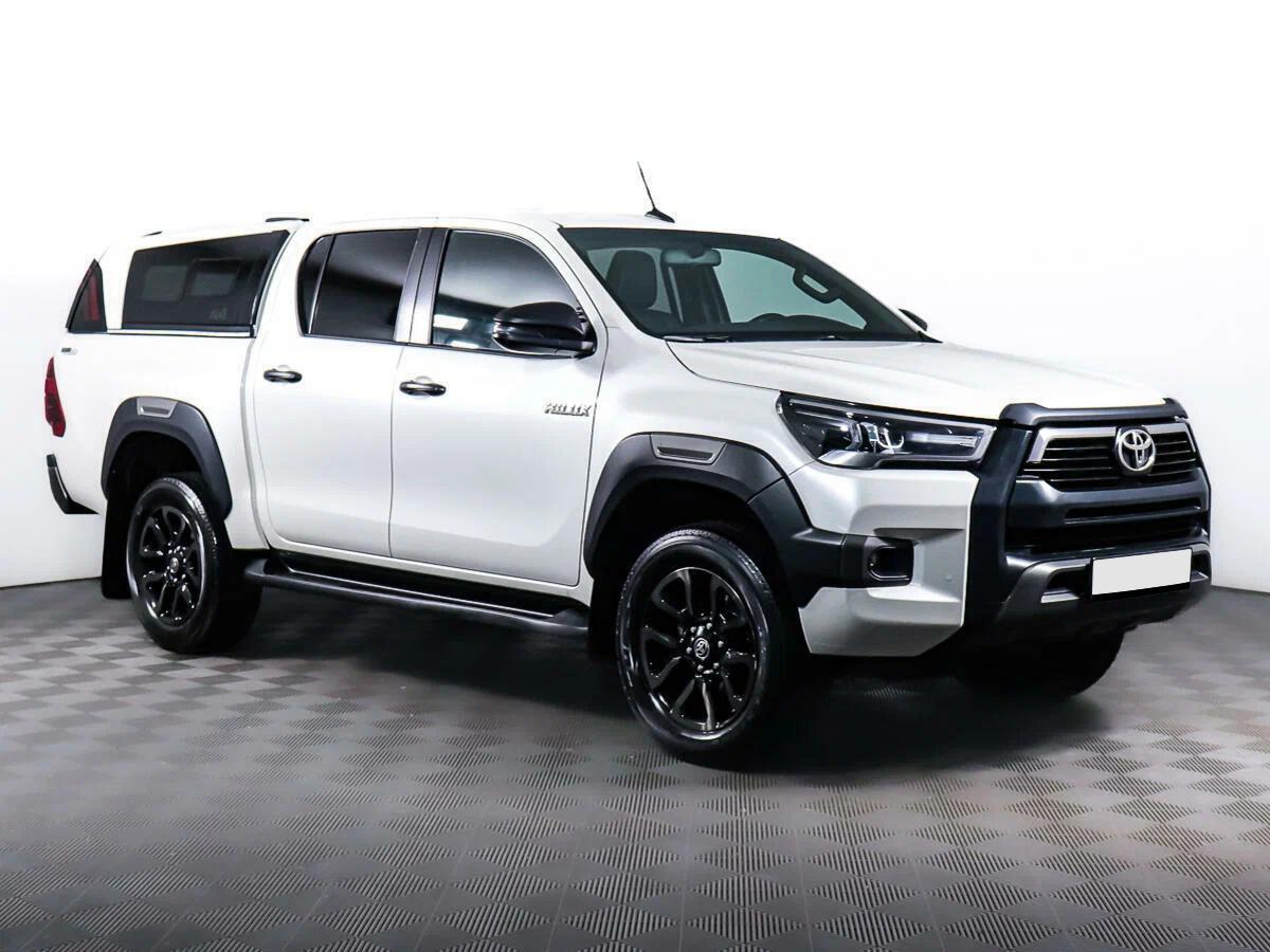 Toyota Hilux 2020, белый