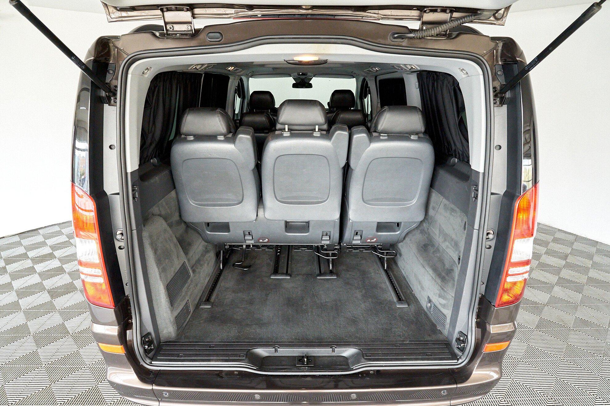 Mercedes-Benz Viano 2012, коричневый