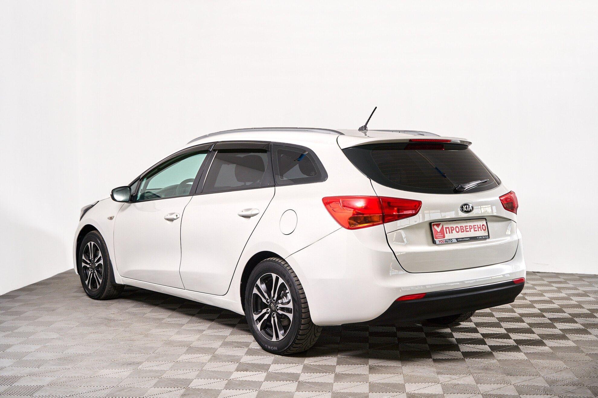 Kia Ceed 2017, белый
