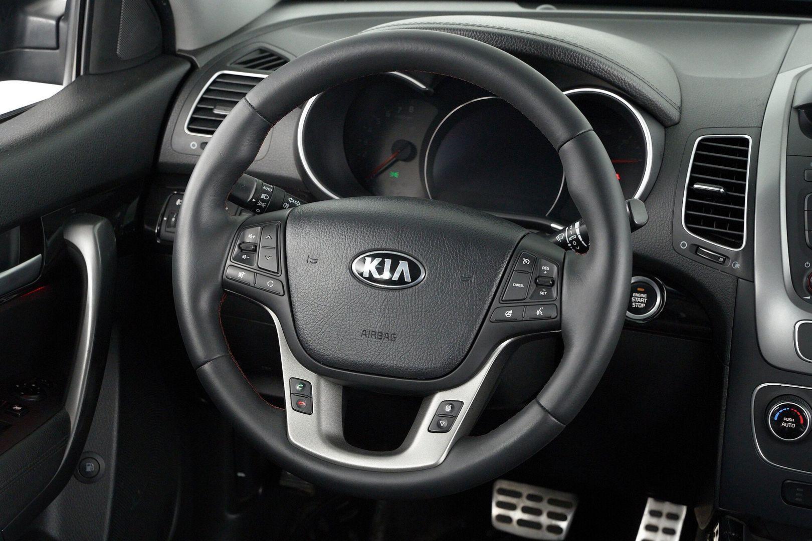 Kia Sorento 2019, черный