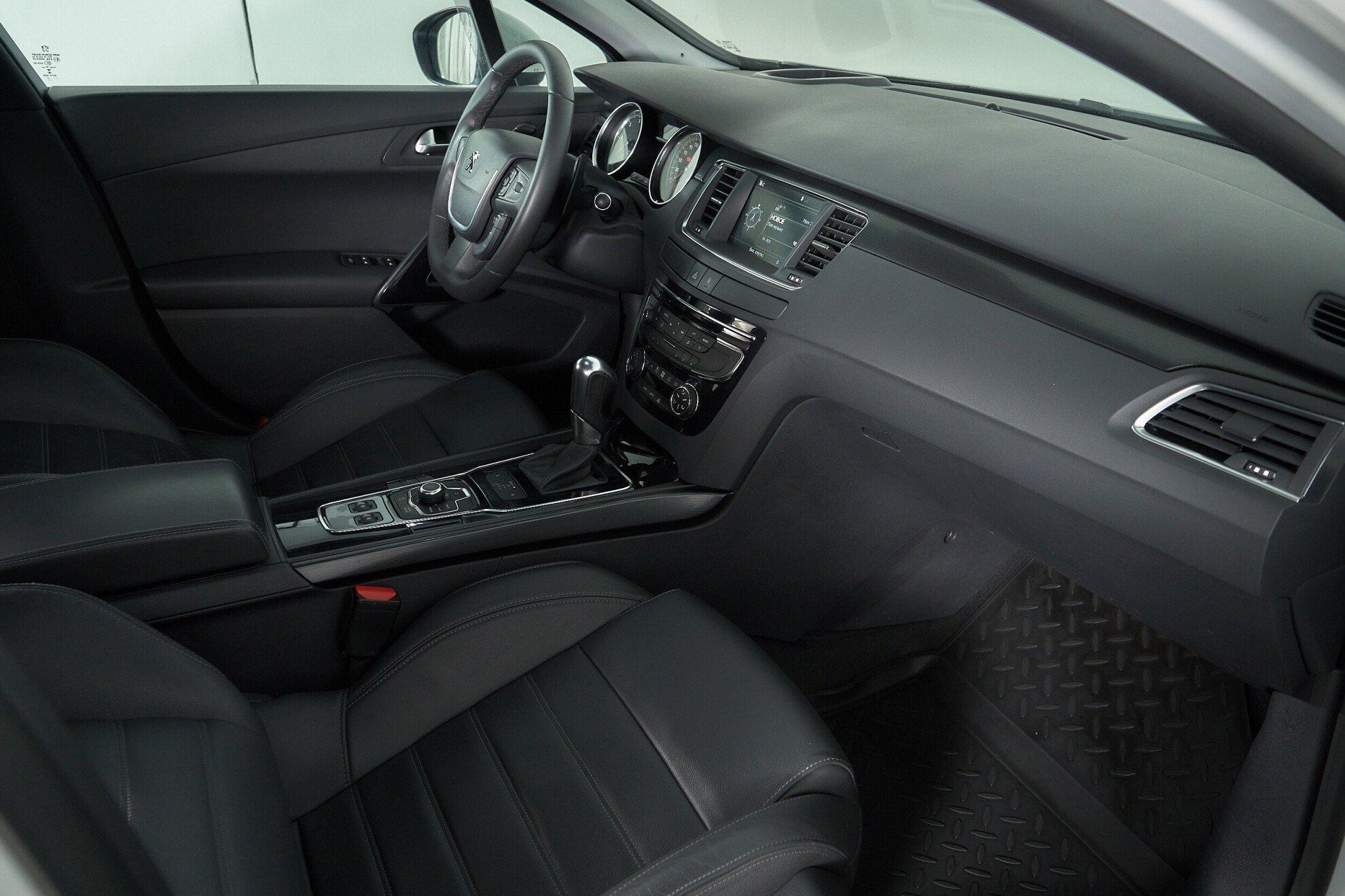 Peugeot 508 2013, белый