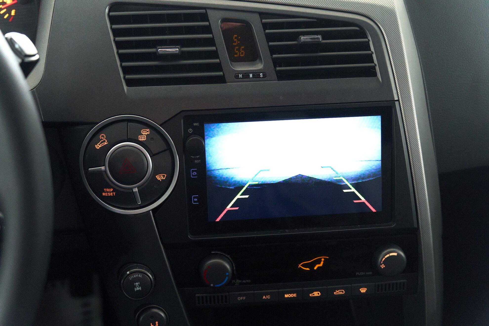 SsangYong Kyron 2015, серый