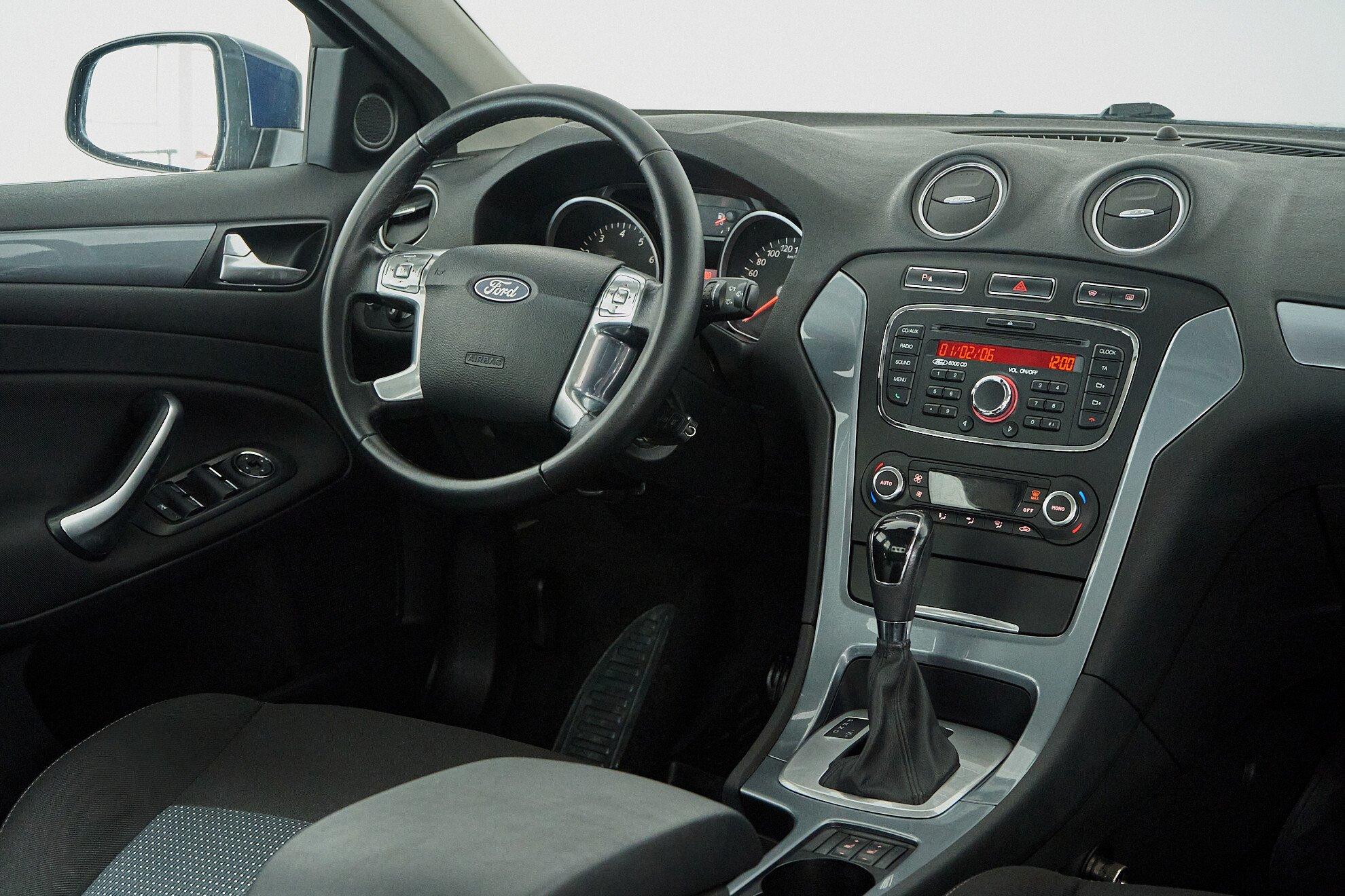 Ford Mondeo 2012, синий