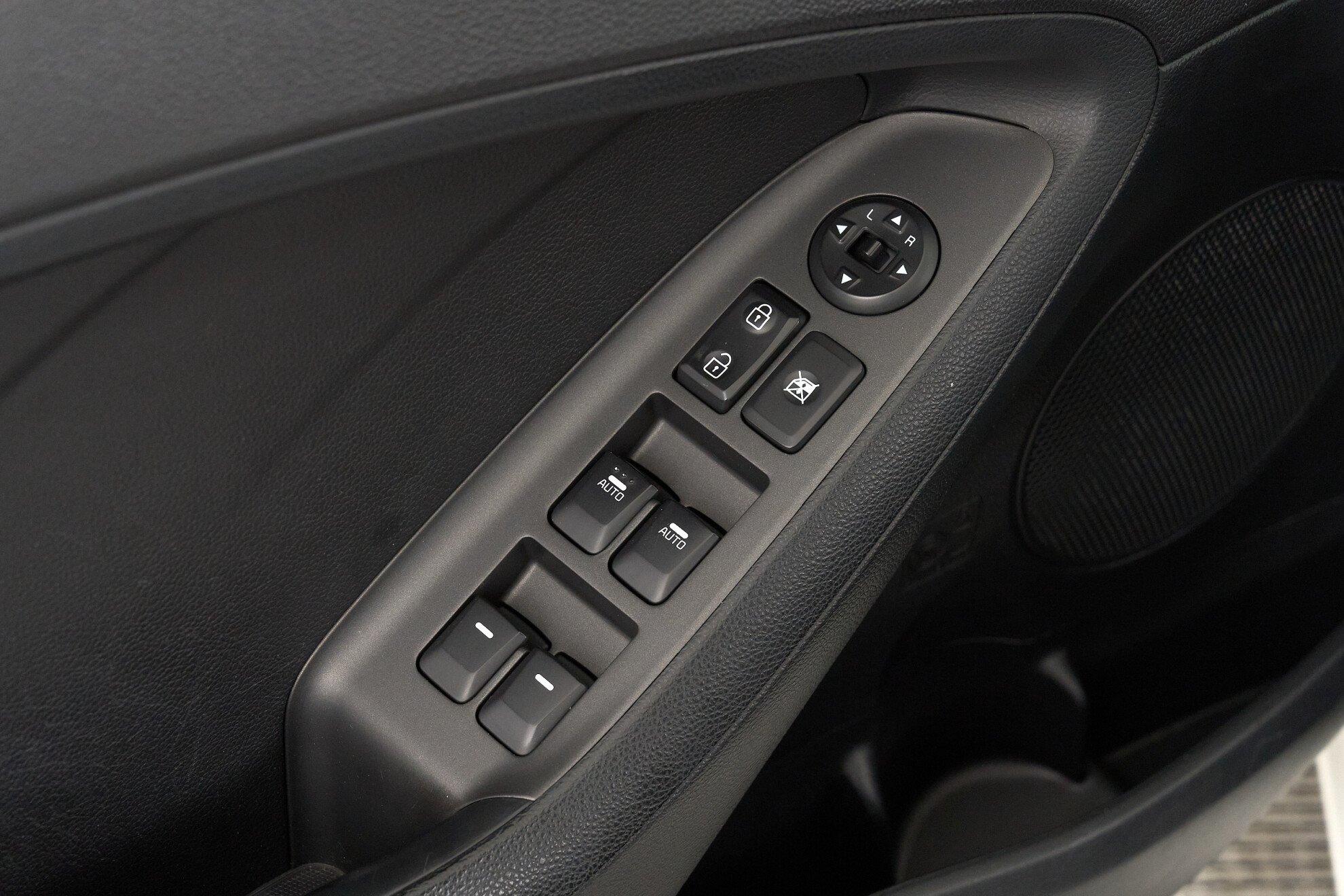 Kia Cerato 2015, белый