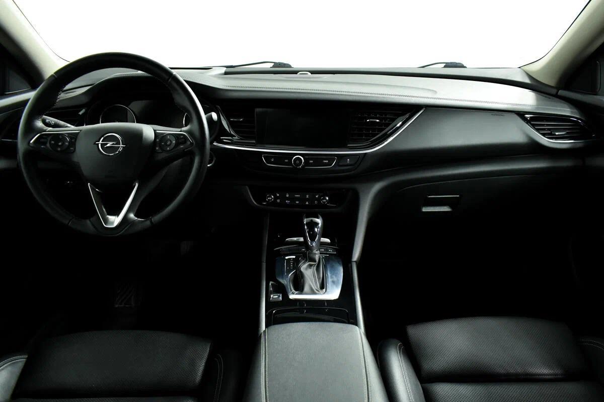 Opel Insignia 2017, серебряный