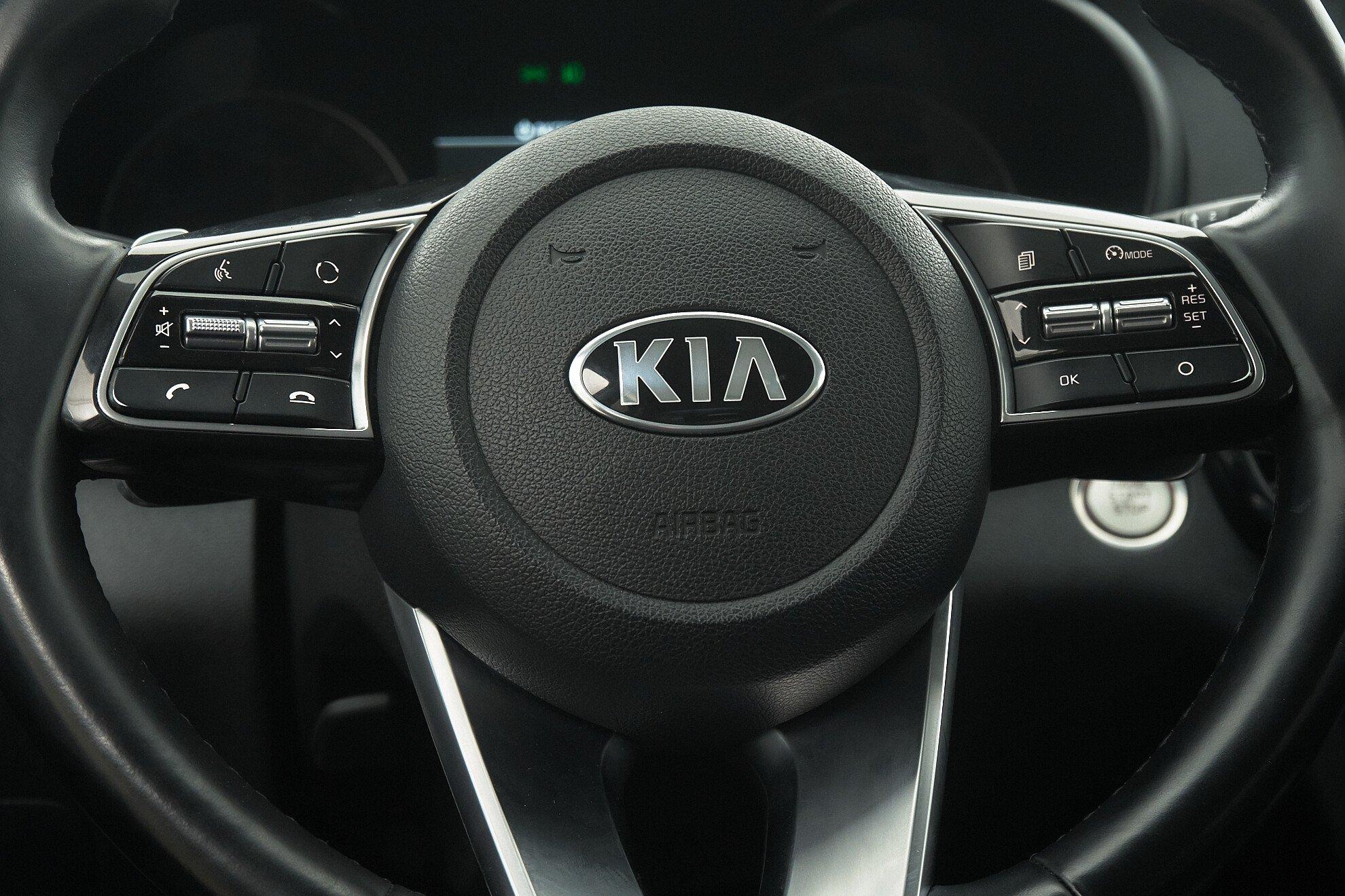 Kia Optima 2018, белый