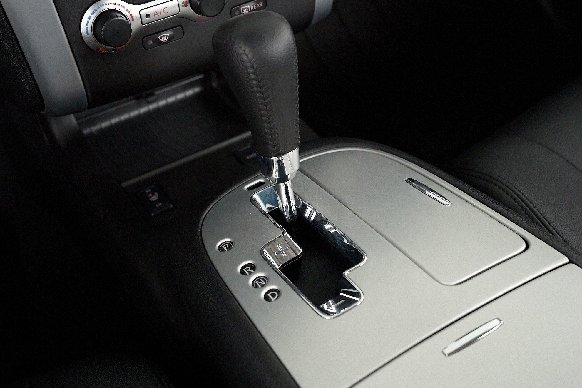 Nissan Murano 2012, бежевый
