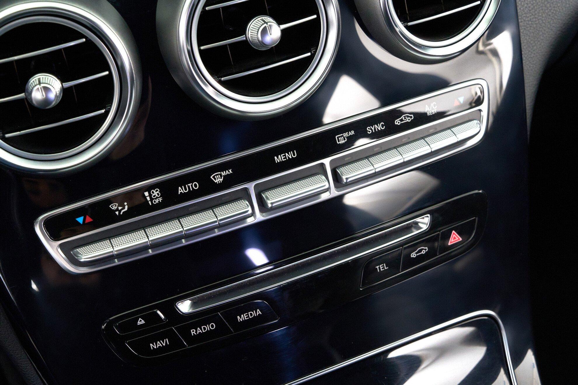 Mercedes-Benz C-Класс 2014, белый