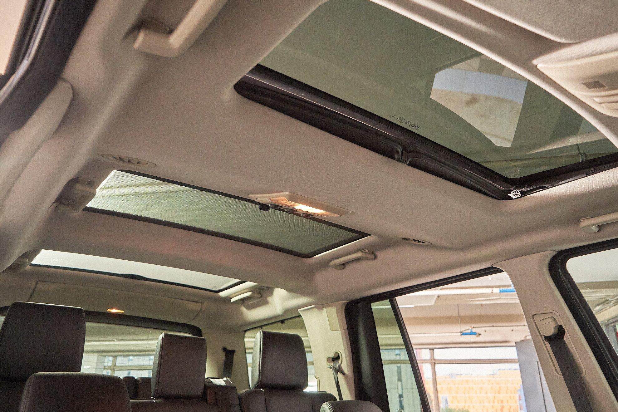 Land Rover Discovery 2013, синий