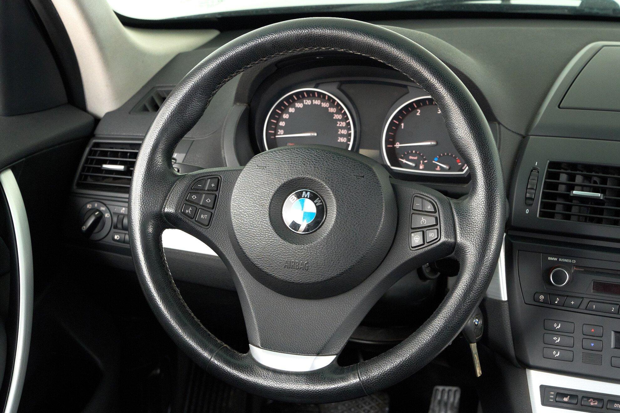BMW X3 2010, черный