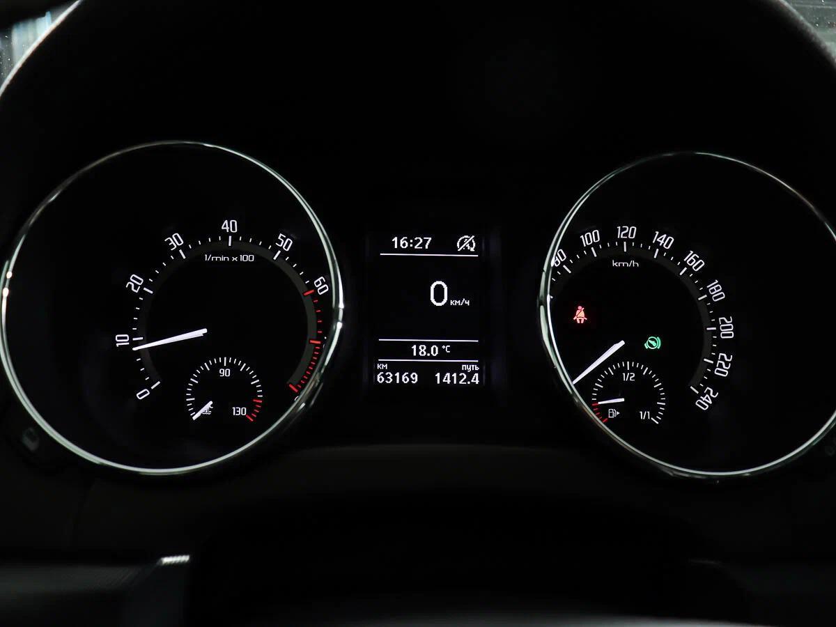 Skoda Yeti 2016, серебряный