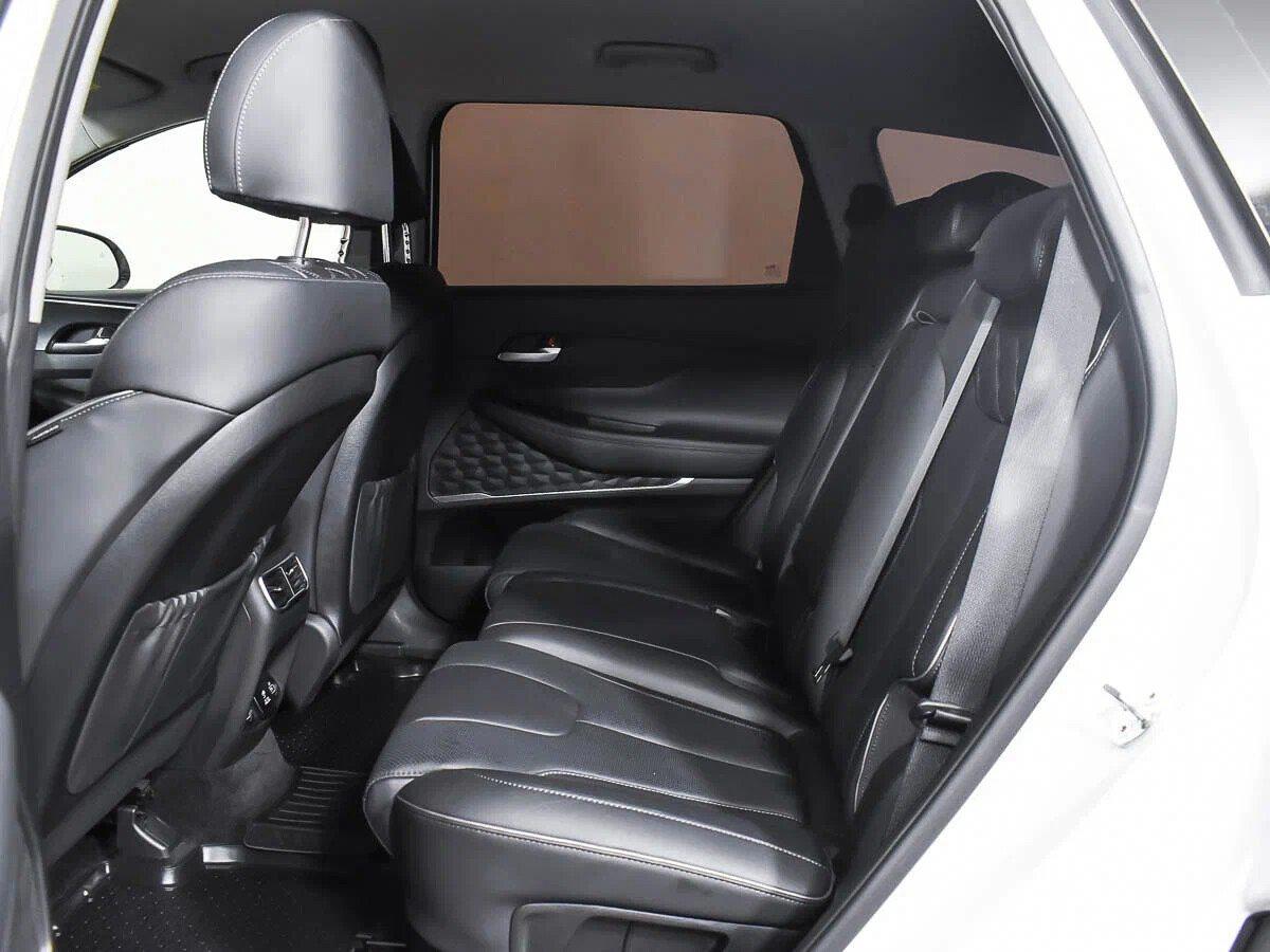 Hyundai Santa Fe 2022, белый